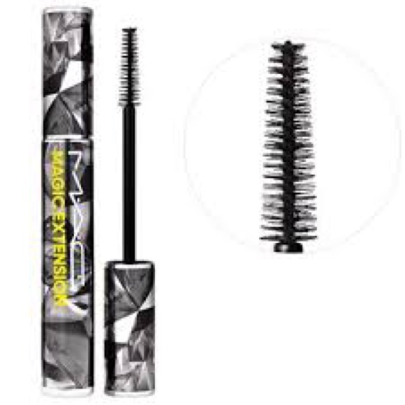 MAC magic extension mascara - Picture 3 of 4